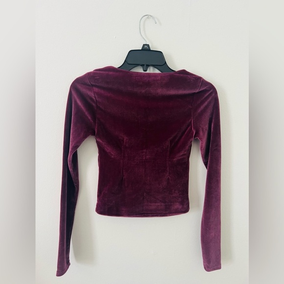 💜✨NWT ABERCROMBIE & FITCH VELVET GORGEOUS CROP TOP✨💜 - Picture 2 of 7